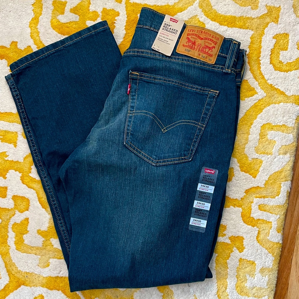 NWT Levi’s 559 relaxed straight fit 34x30